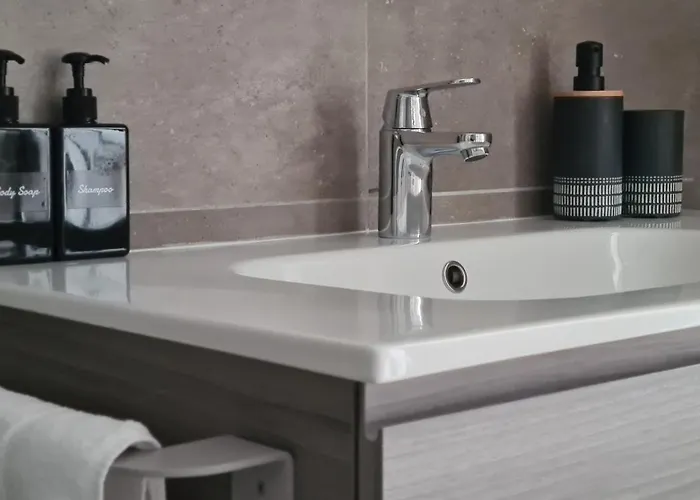 Moderni, Luminosi E Tranquilli Con Parcheggio Privato - Agritur La Tenuta * Trento